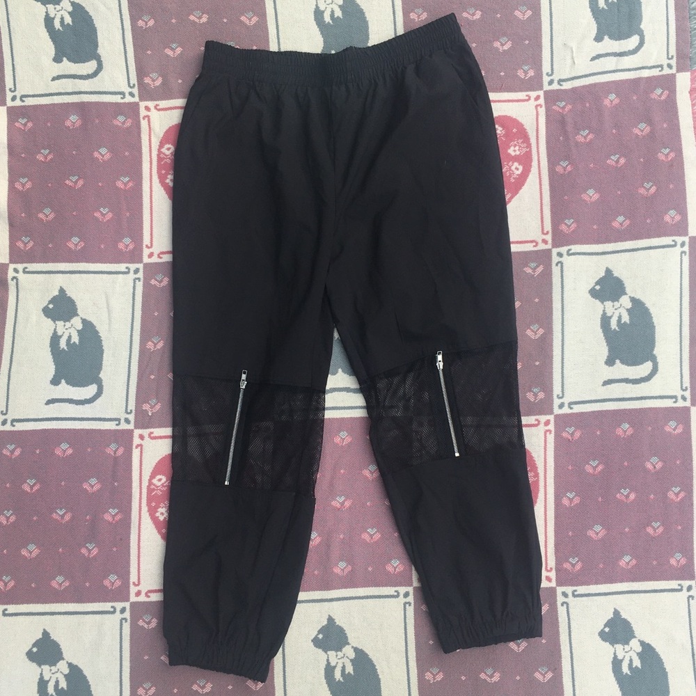 Mesh Panel Zip Window Wind Sweatpants